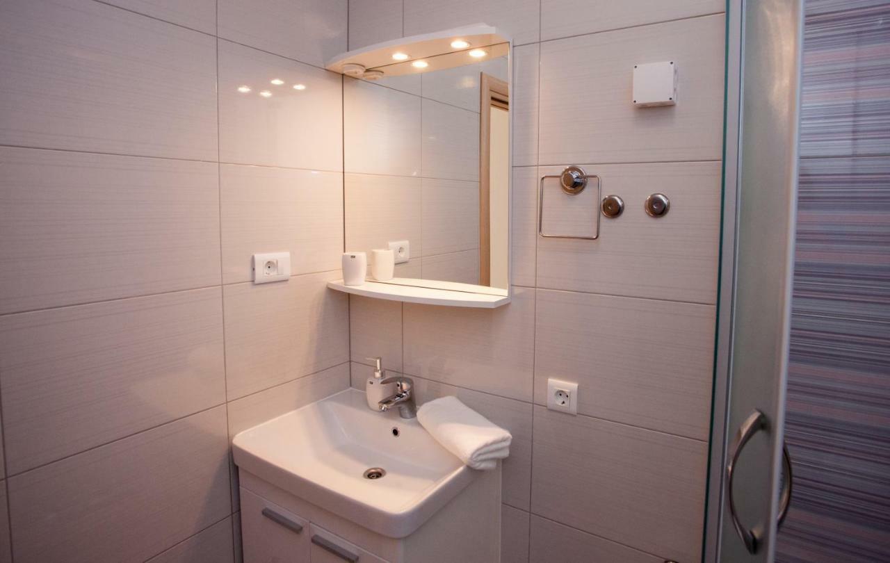 Apartments Mia 4&5 Baska Voda Exterior photo